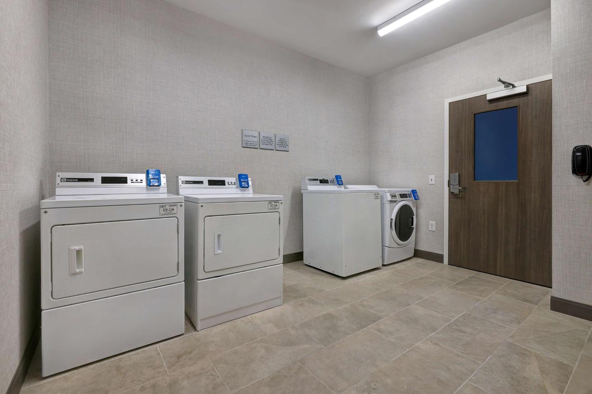 Hampton Inn & Suites Houston East Beltway 8, Tx Екстер'єр фото